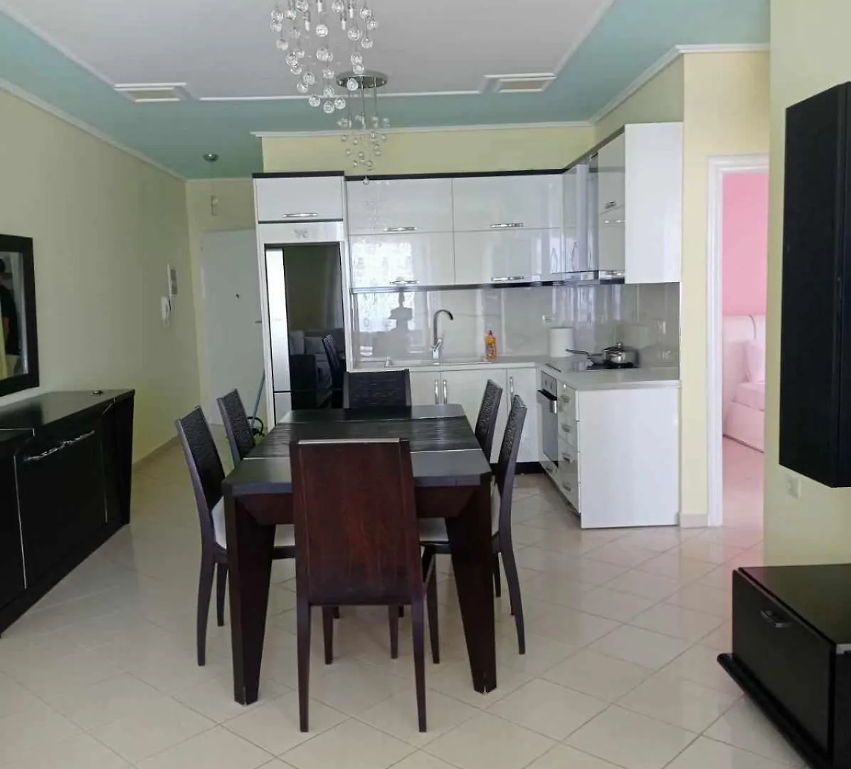 Elena Sarande Apartment 0*,  אלבניה